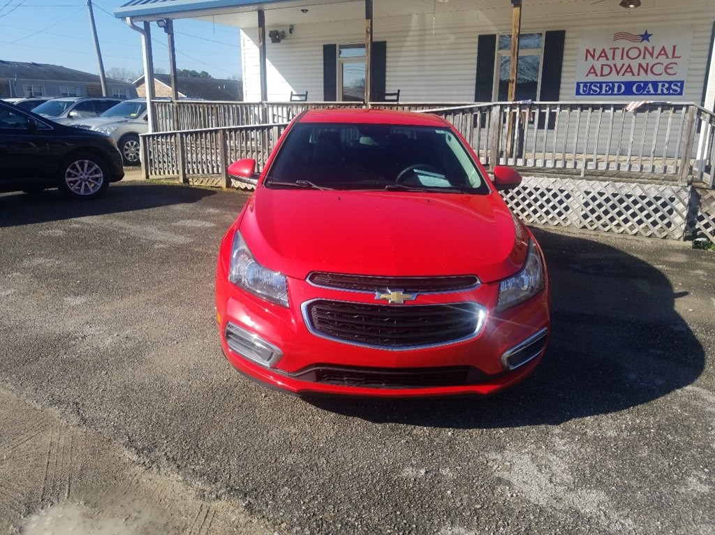 2015 Chevrolet Cruze Image 2