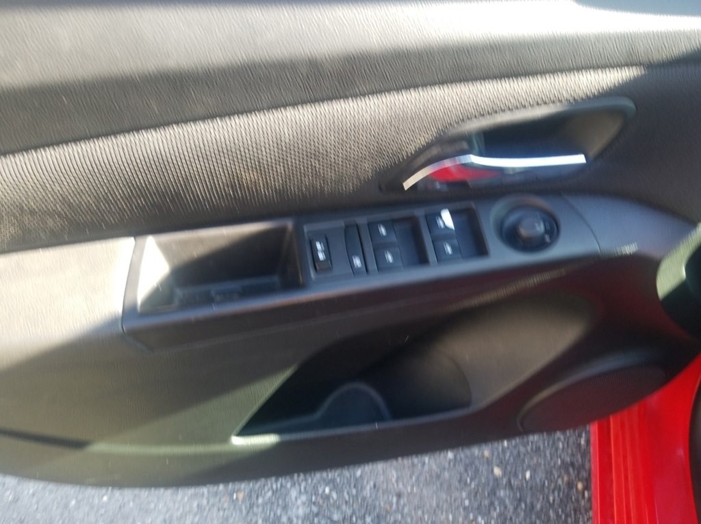 2015 Chevrolet Cruze Image 8