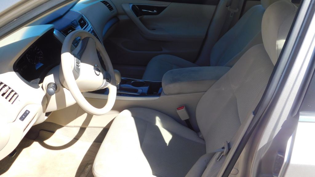 2014 Nissan Altima Image 5