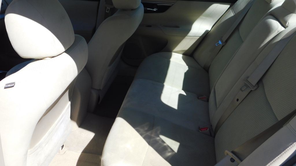 2014 Nissan Altima Image 6