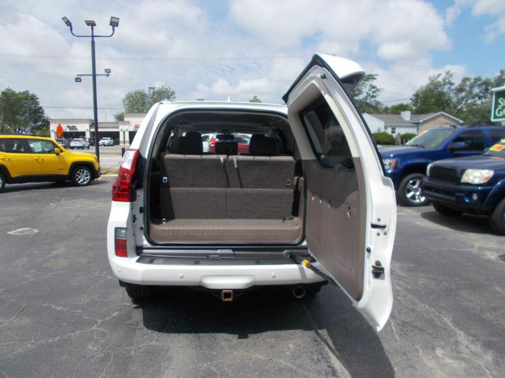 2012 Lexus GX 460 Image 8