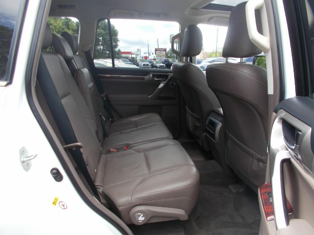 2012 Lexus GX 460 Image 17