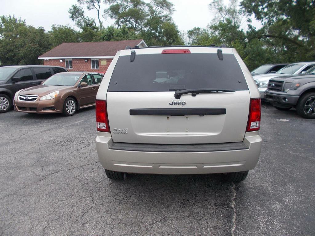 2008 Jeep Grand Cherokee Image 4