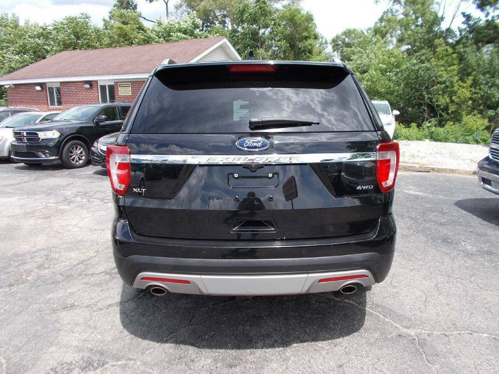 2017 Ford Explorer Image 4