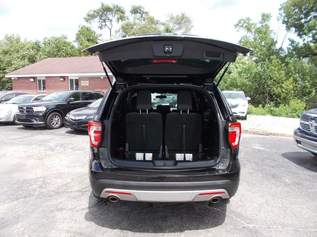 2017 Ford Explorer Image 6