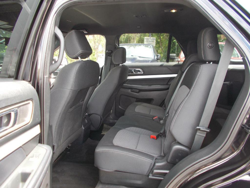 2017 Ford Explorer Image 11