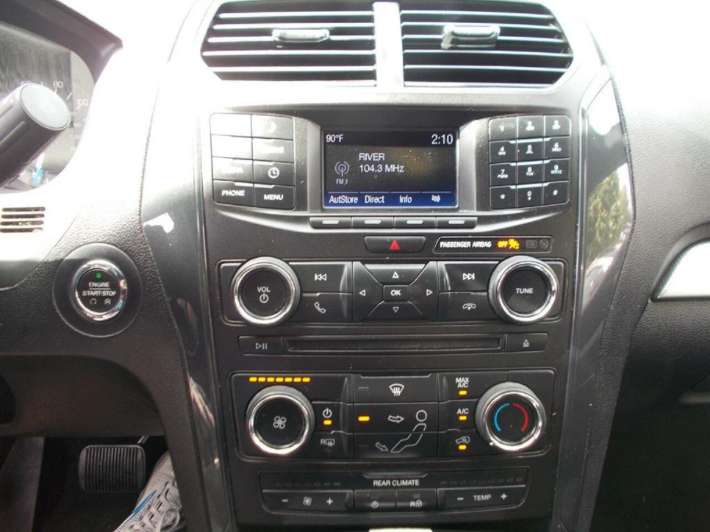 2017 Ford Explorer Image 17