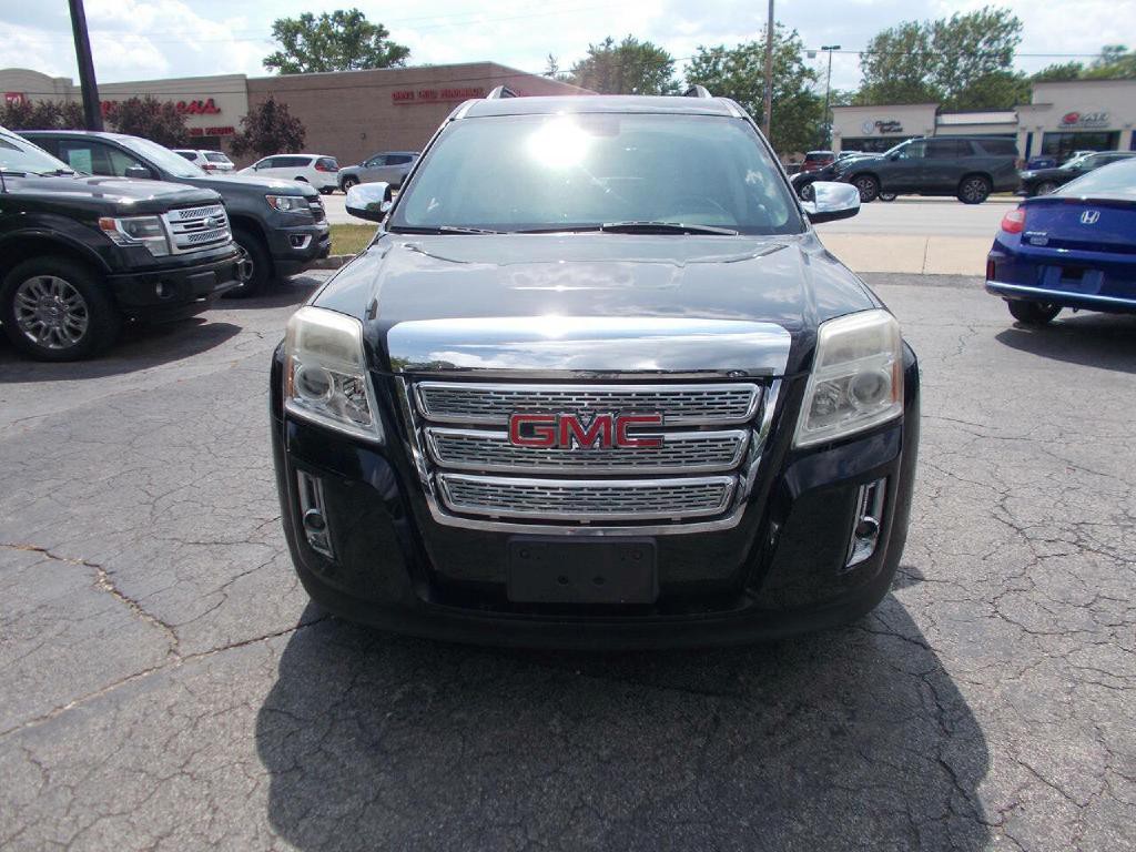 2013 GMC Terrain Image 2