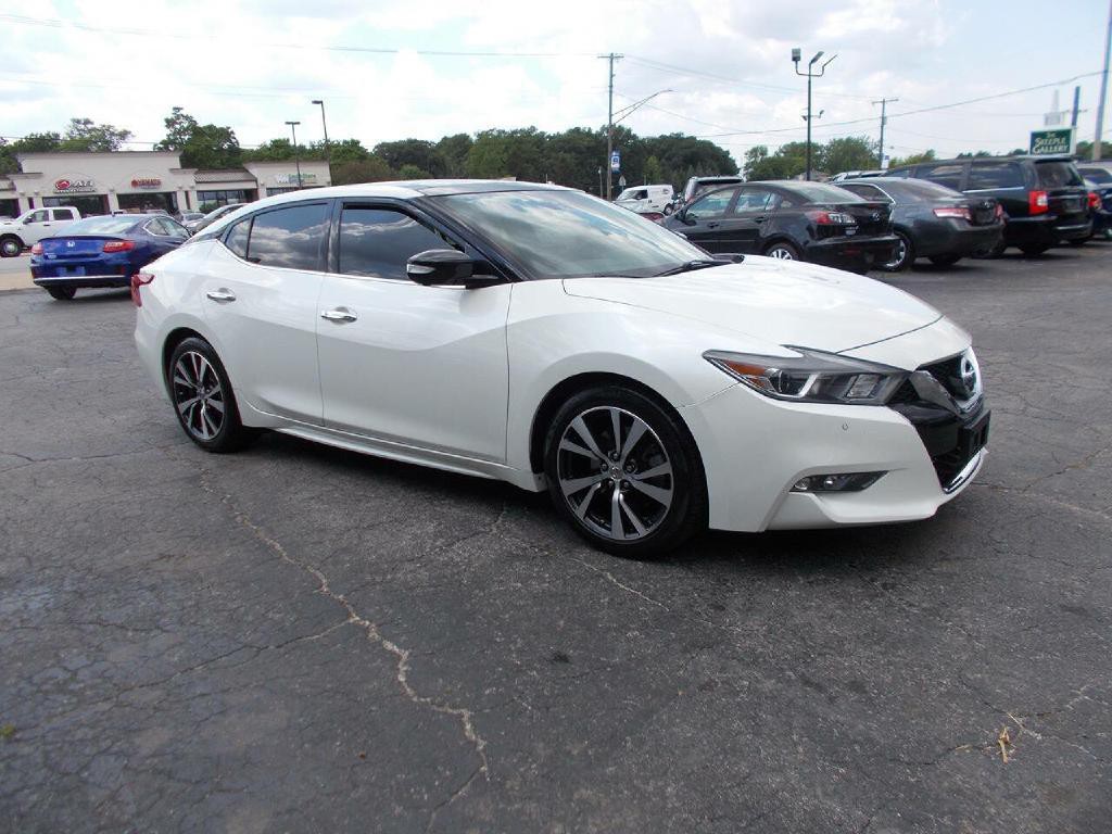 2016 Nissan Maxima Image 3