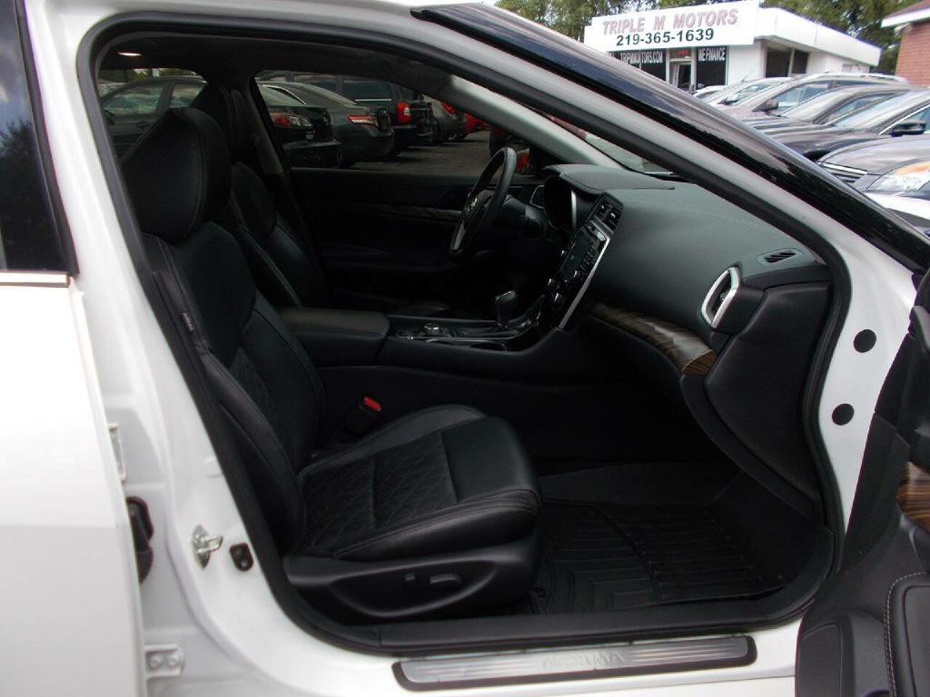 2016 Nissan Maxima Image 15
