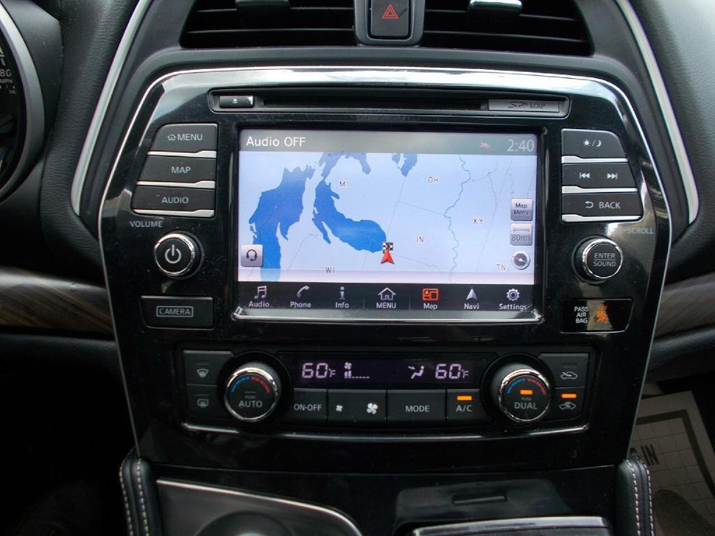 2016 Nissan Maxima Image 19