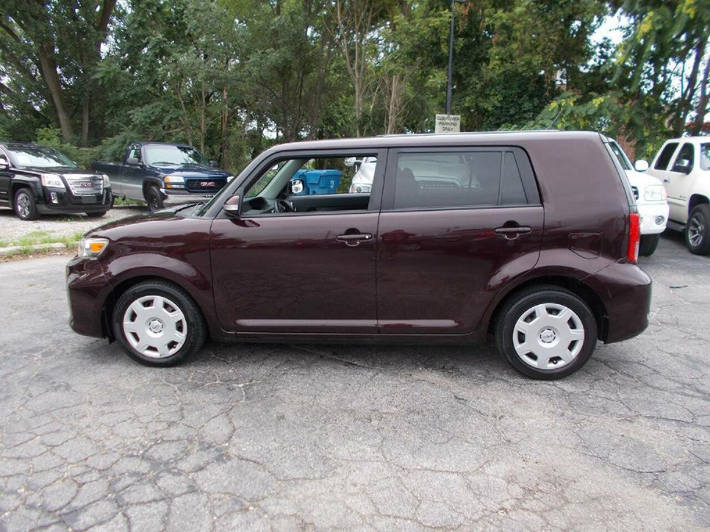 2013 Scion xB Image 1