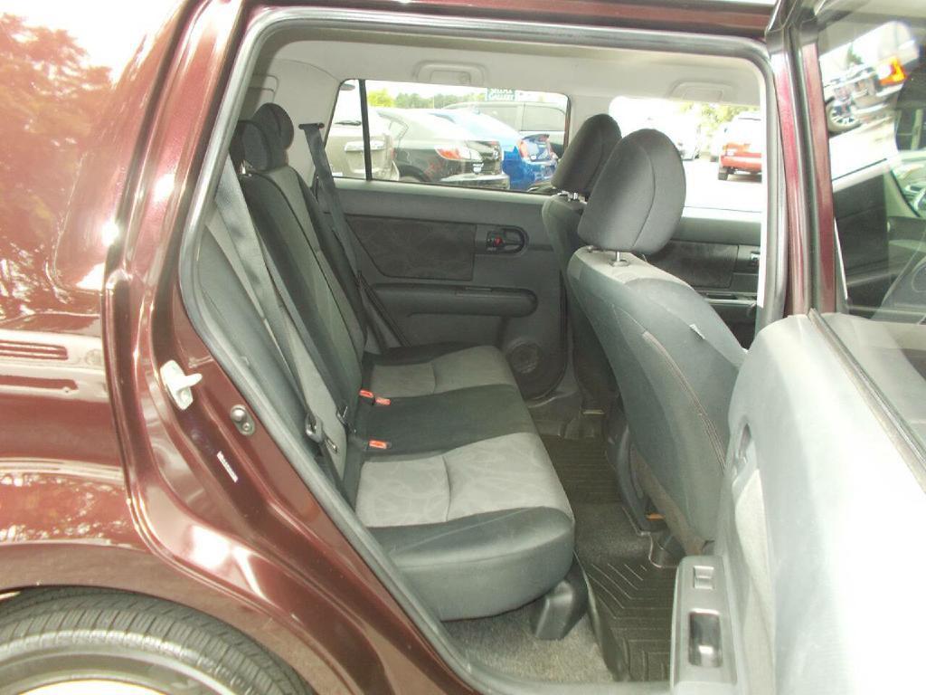 2013 Scion xB Image 13