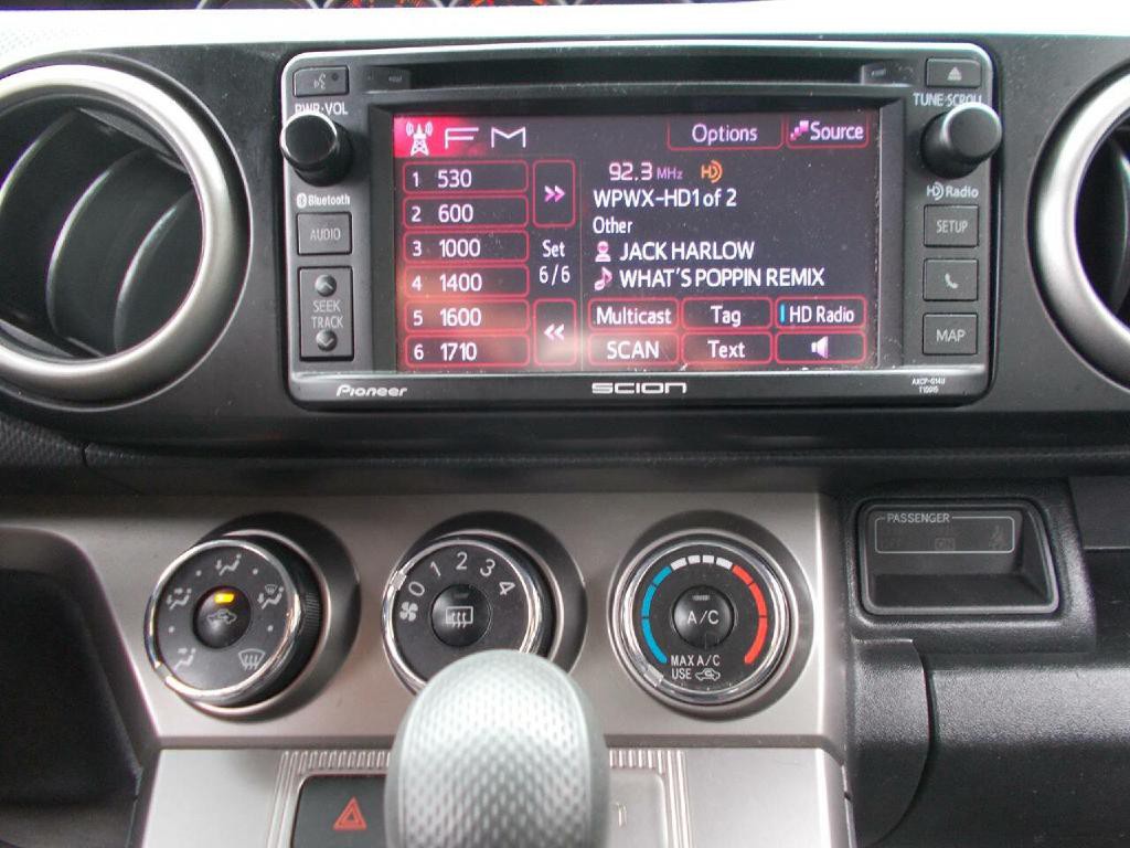 2013 Scion xB Image 15