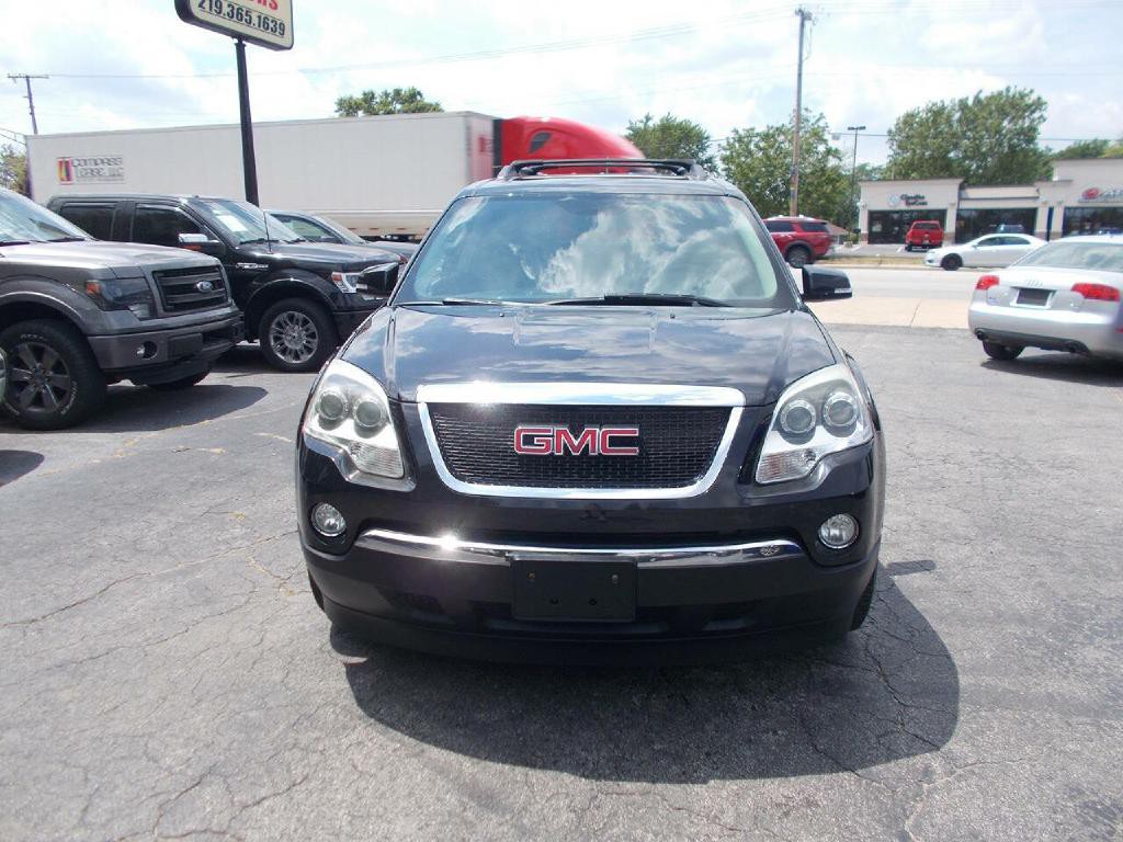 2011 GMC Acadia Image 2