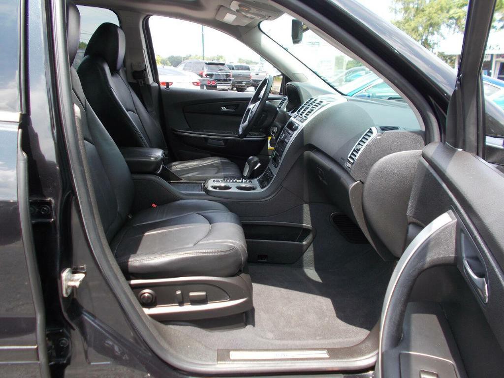 2011 GMC Acadia Image 14