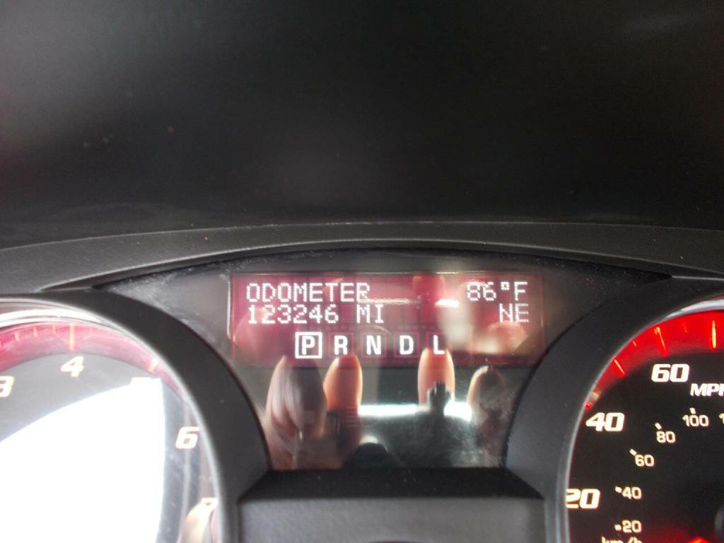 2011 GMC Acadia Image 17