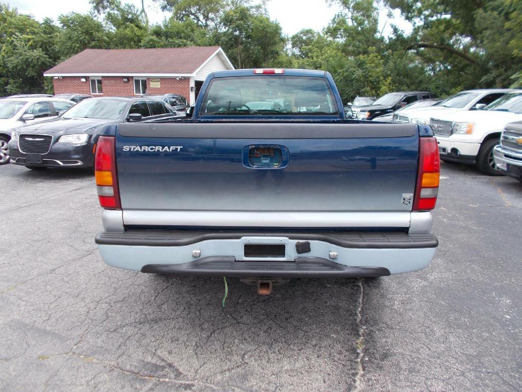 2002 GMC Sierra 1500 Image 4