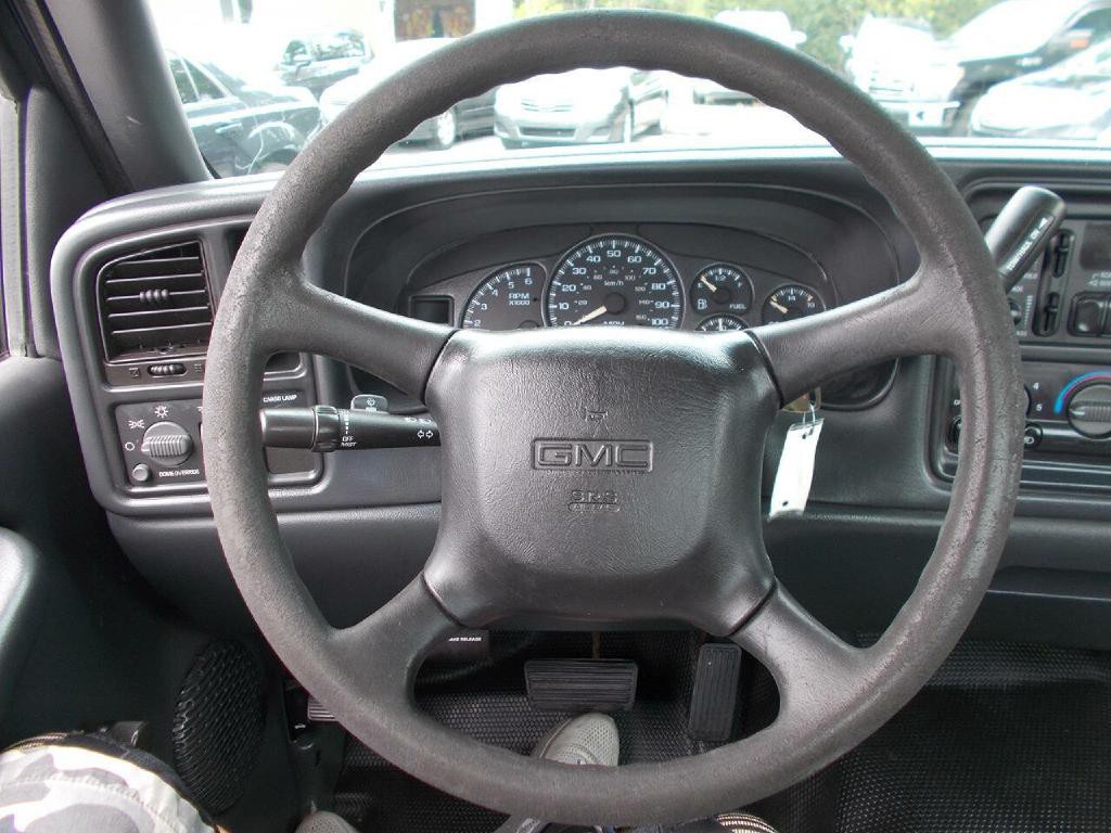 2002 GMC Sierra 1500 Image 14