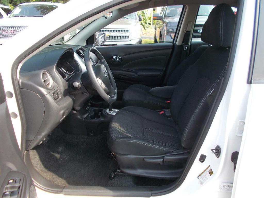 2018 Nissan Versa Image 10