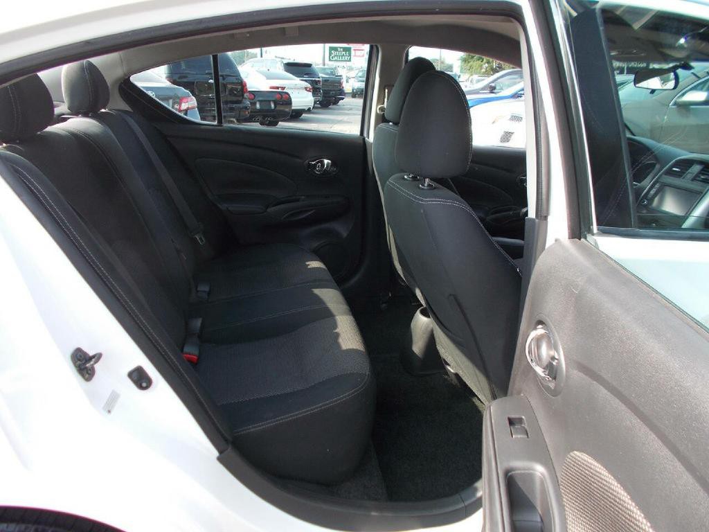 2018 Nissan Versa Image 13