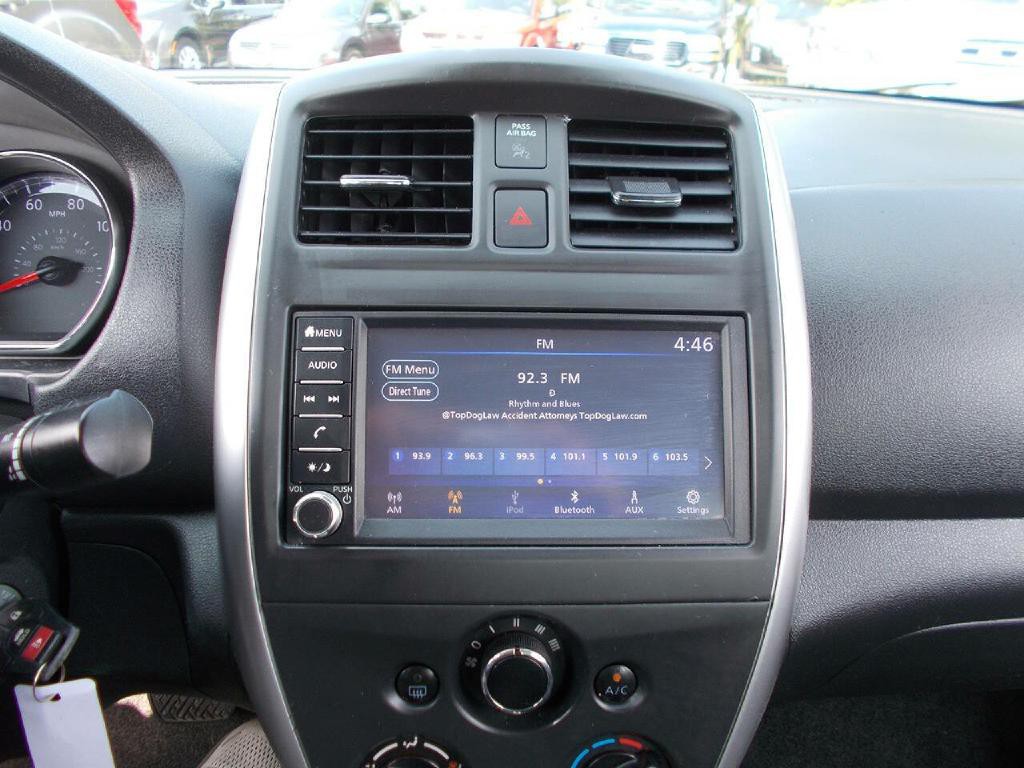 2018 Nissan Versa Image 15