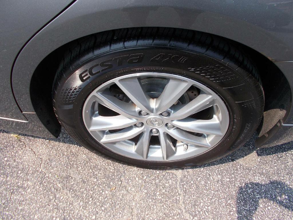2015 INFINITI Q50 Image 5