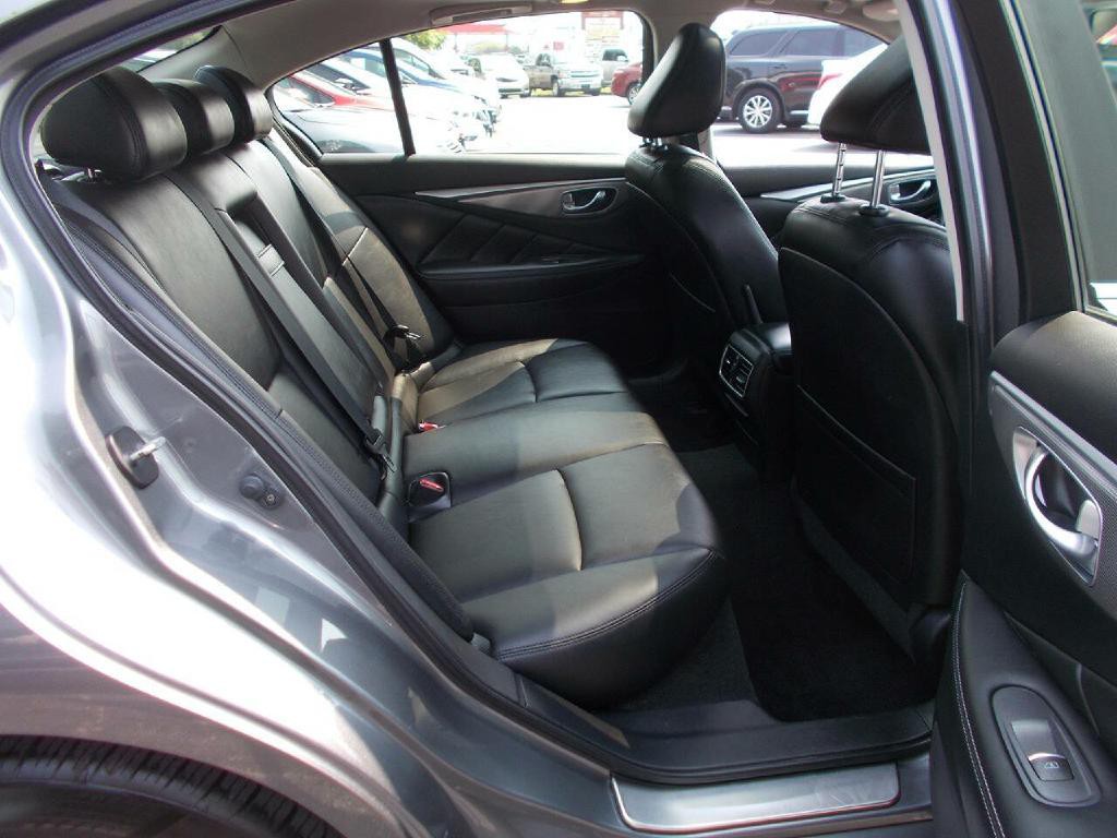2015 INFINITI Q50 Image 14
