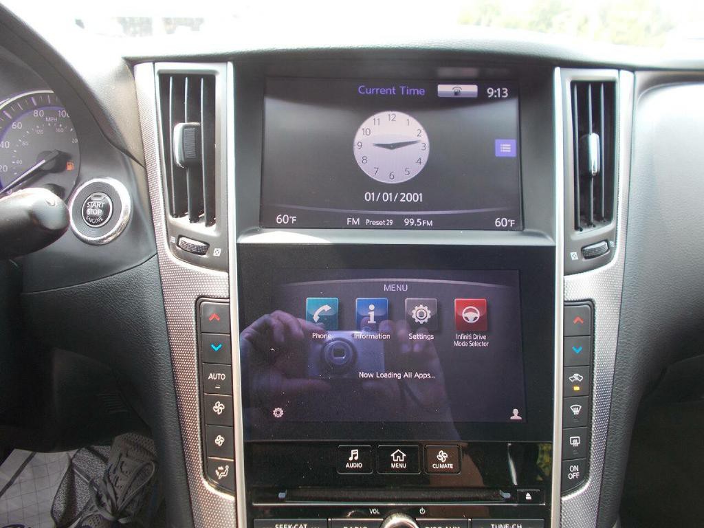 2015 INFINITI Q50 Image 16