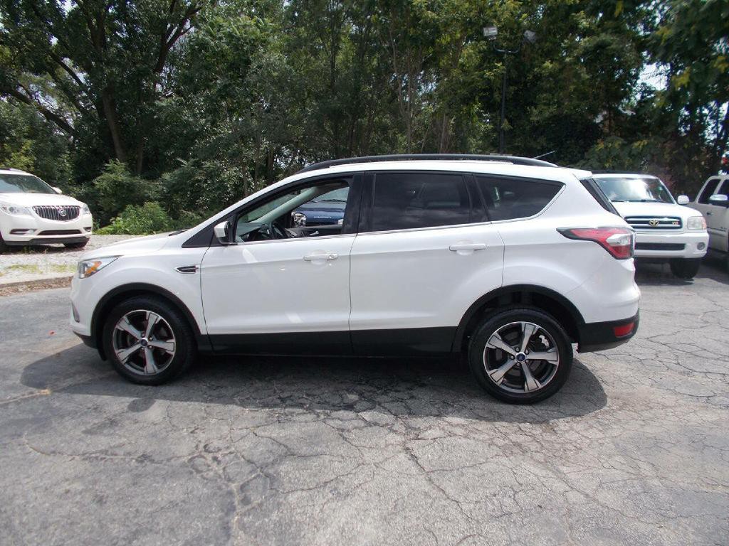 2017 Ford Escape Image 1