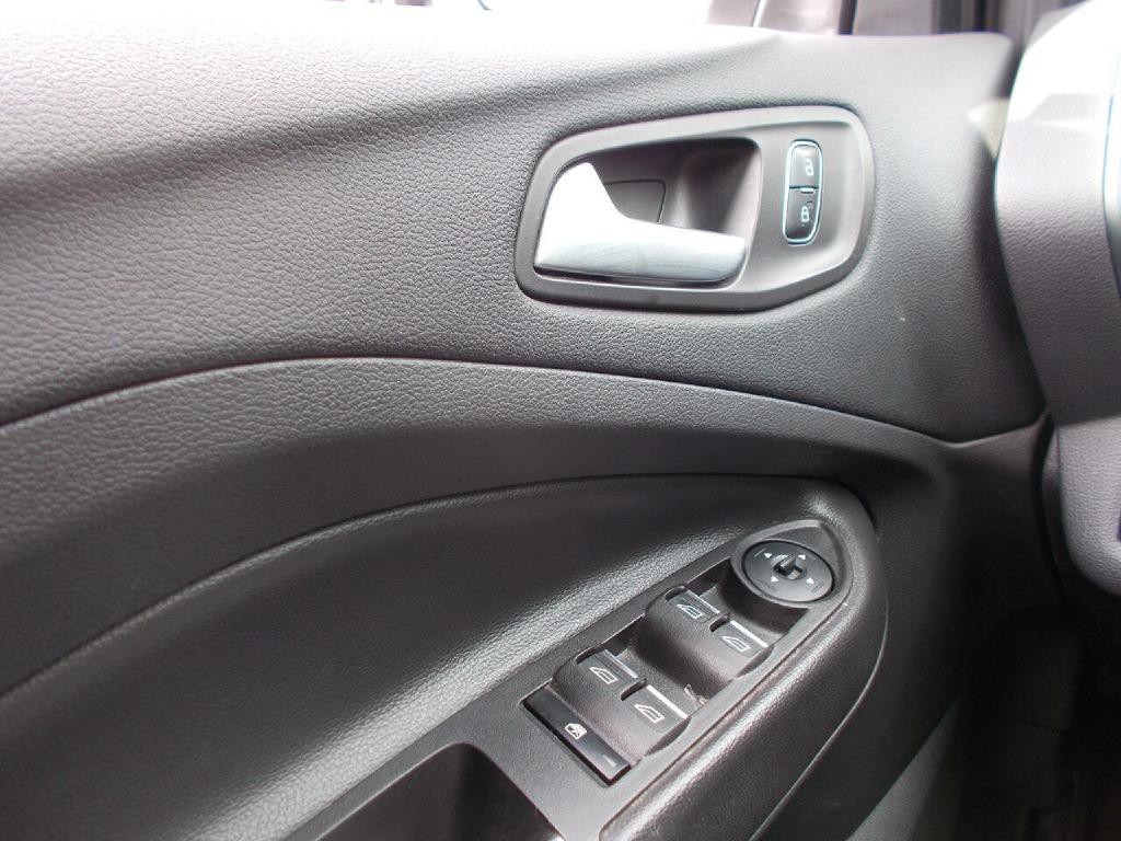 2017 Ford Escape Image 18