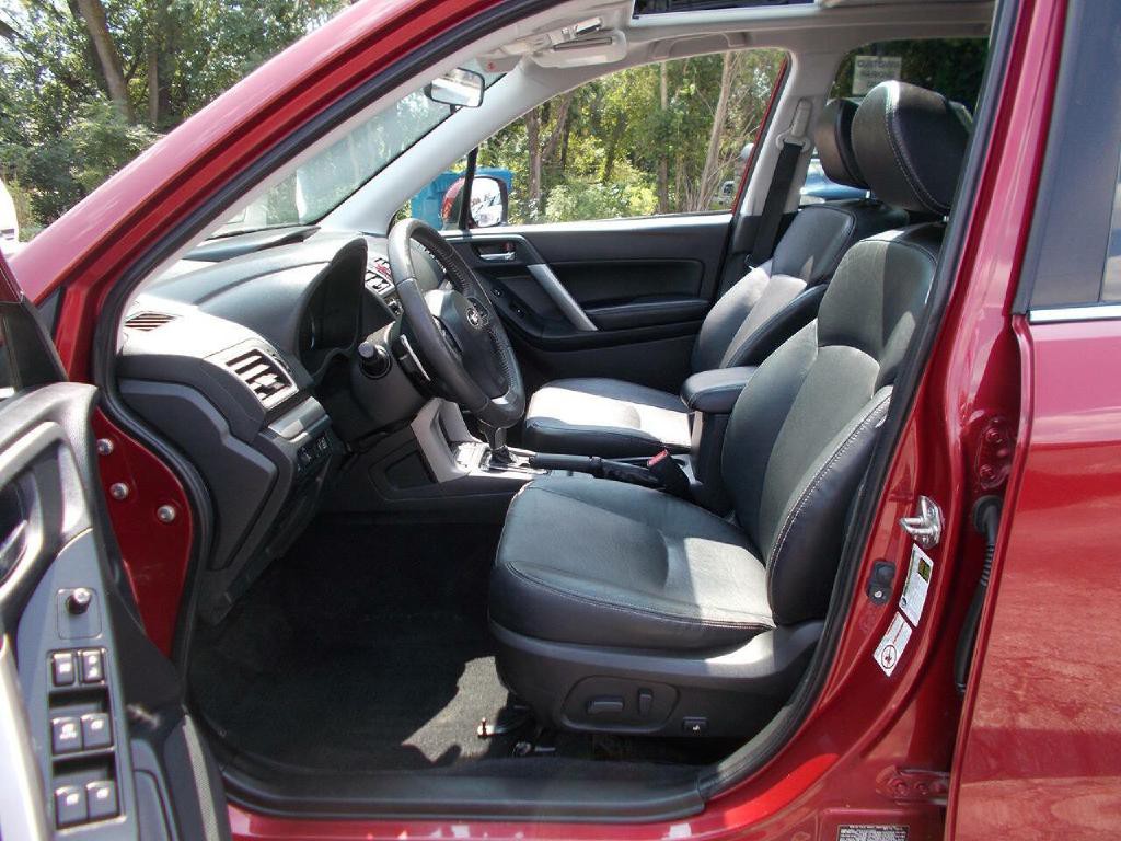 2016 Subaru Forester Image 11