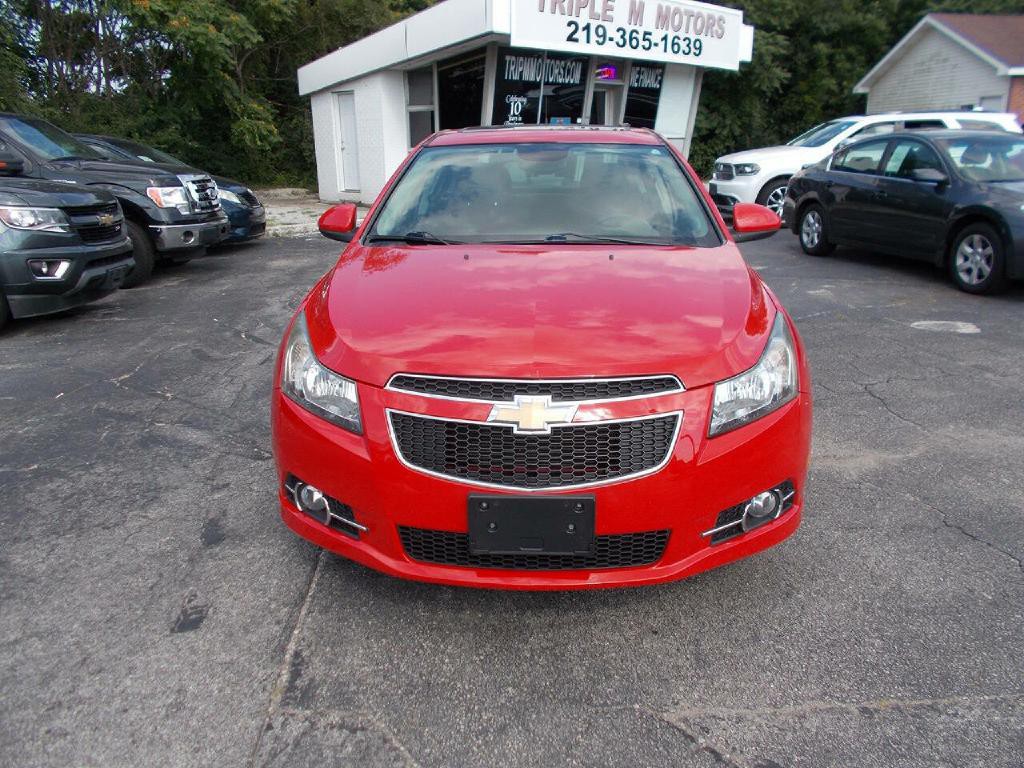 2013 Chevrolet Cruze Image 2
