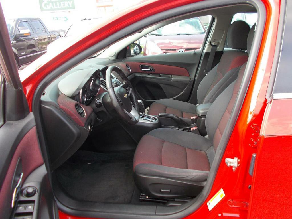 2013 Chevrolet Cruze Image 11