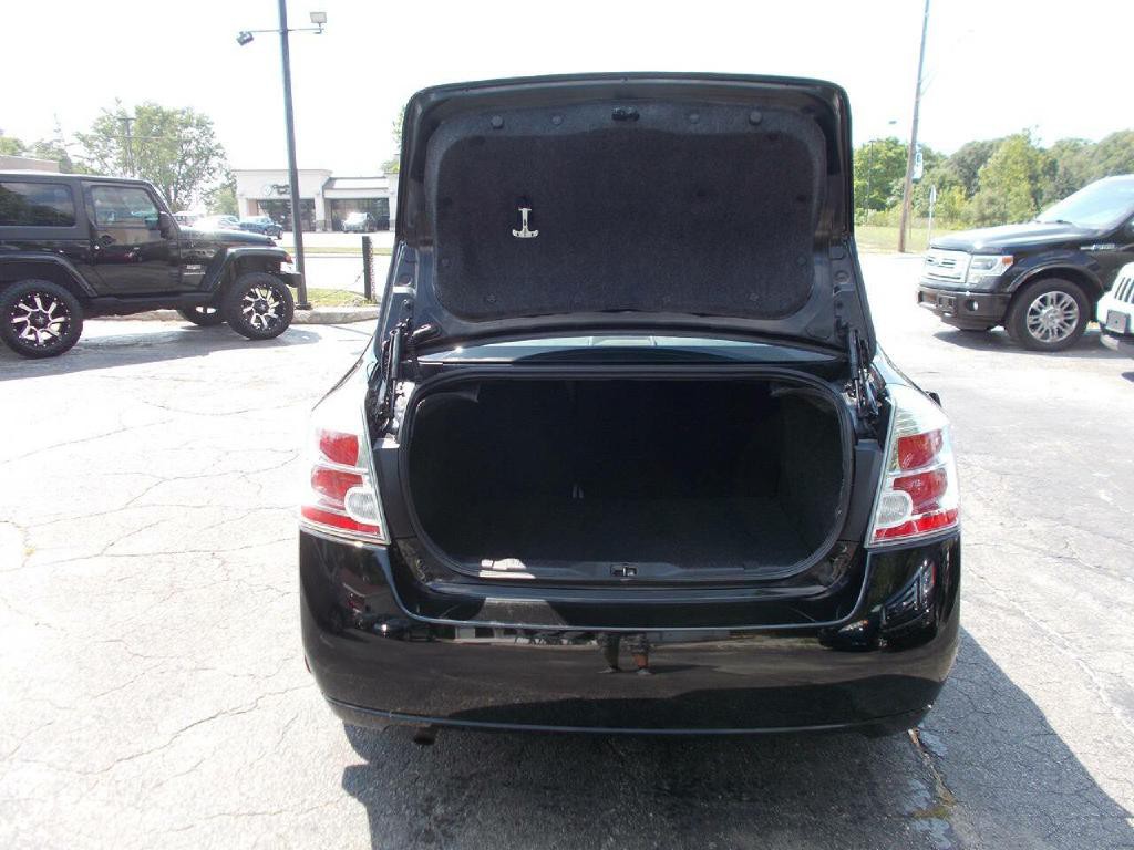2010 Nissan Sentra Image 8