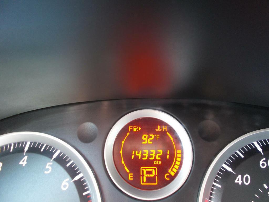 2010 Nissan Sentra Image 16