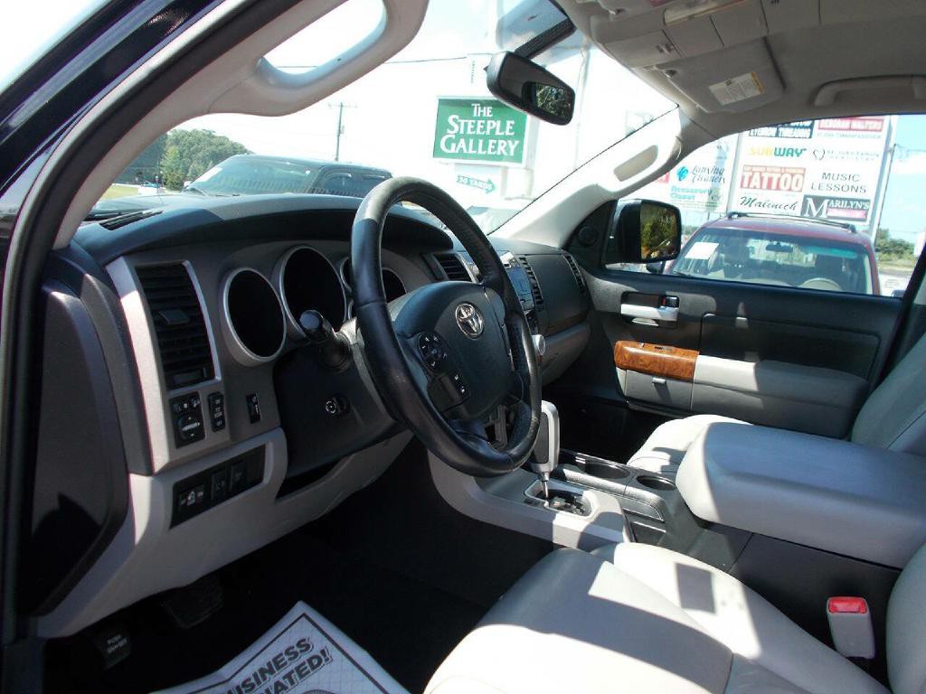 2013 Toyota Tundra Image 9