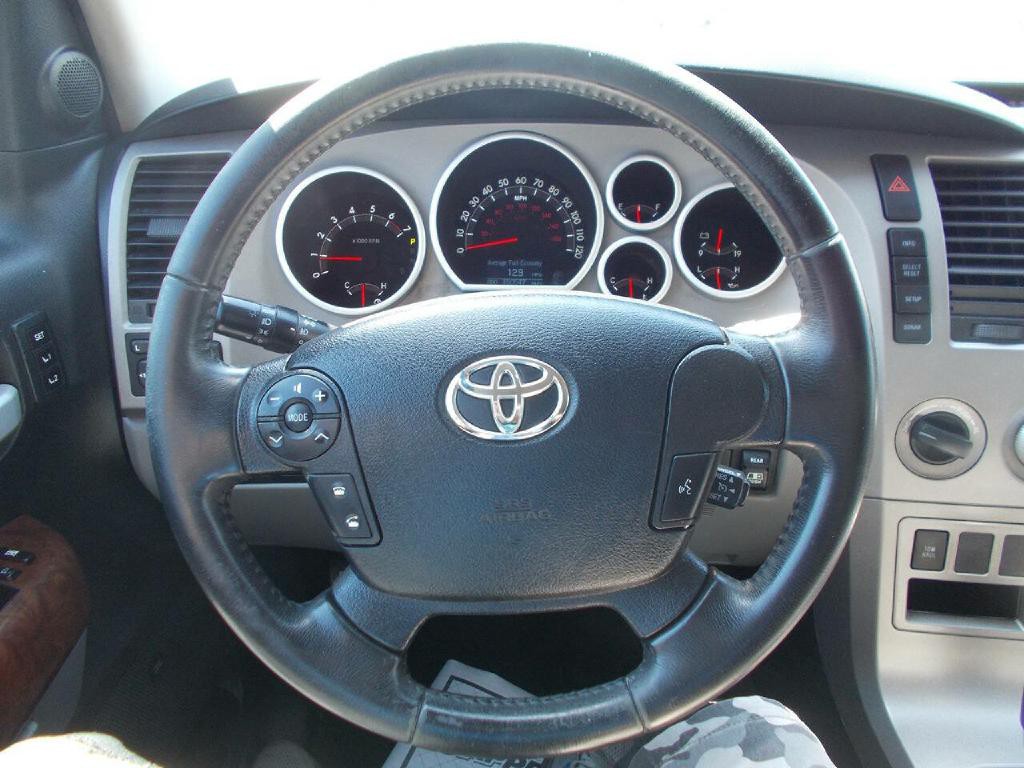 2013 Toyota Tundra Image 18