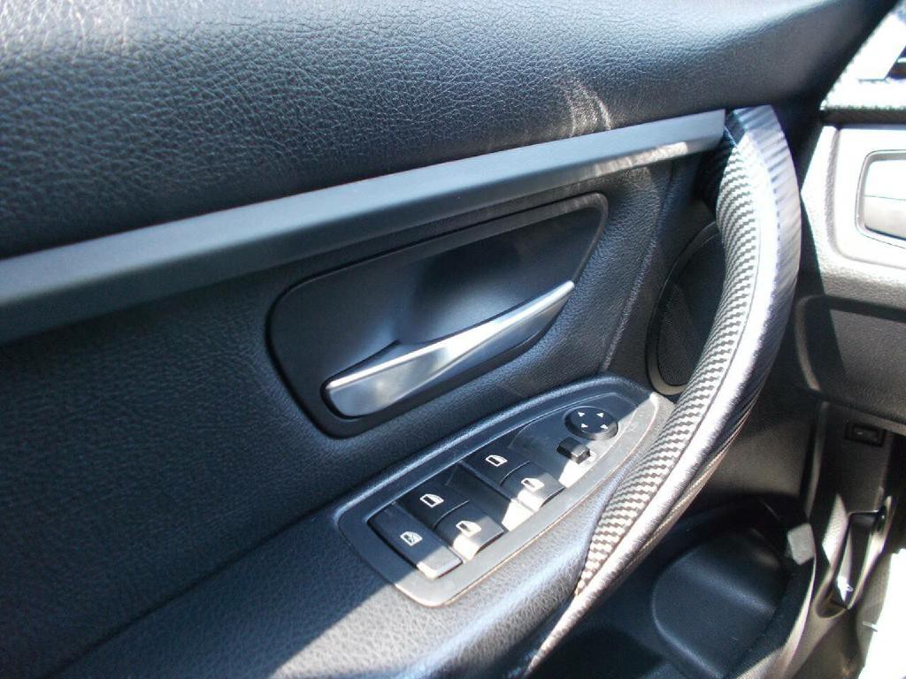 2014 BMW 3 Series Image 16