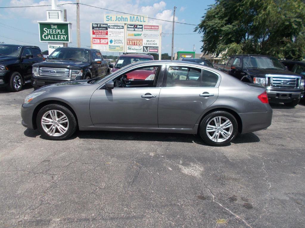 2012 INFINITI G37 Image 1