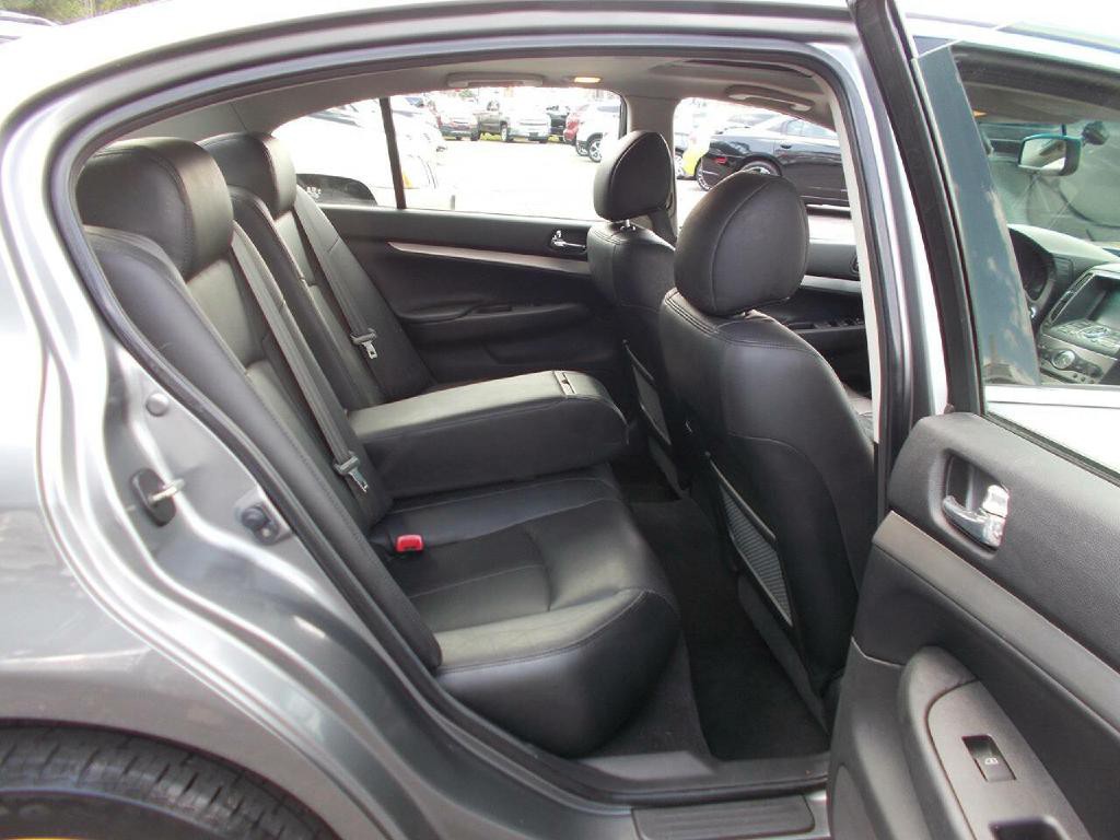 2012 INFINITI G37 Image 14