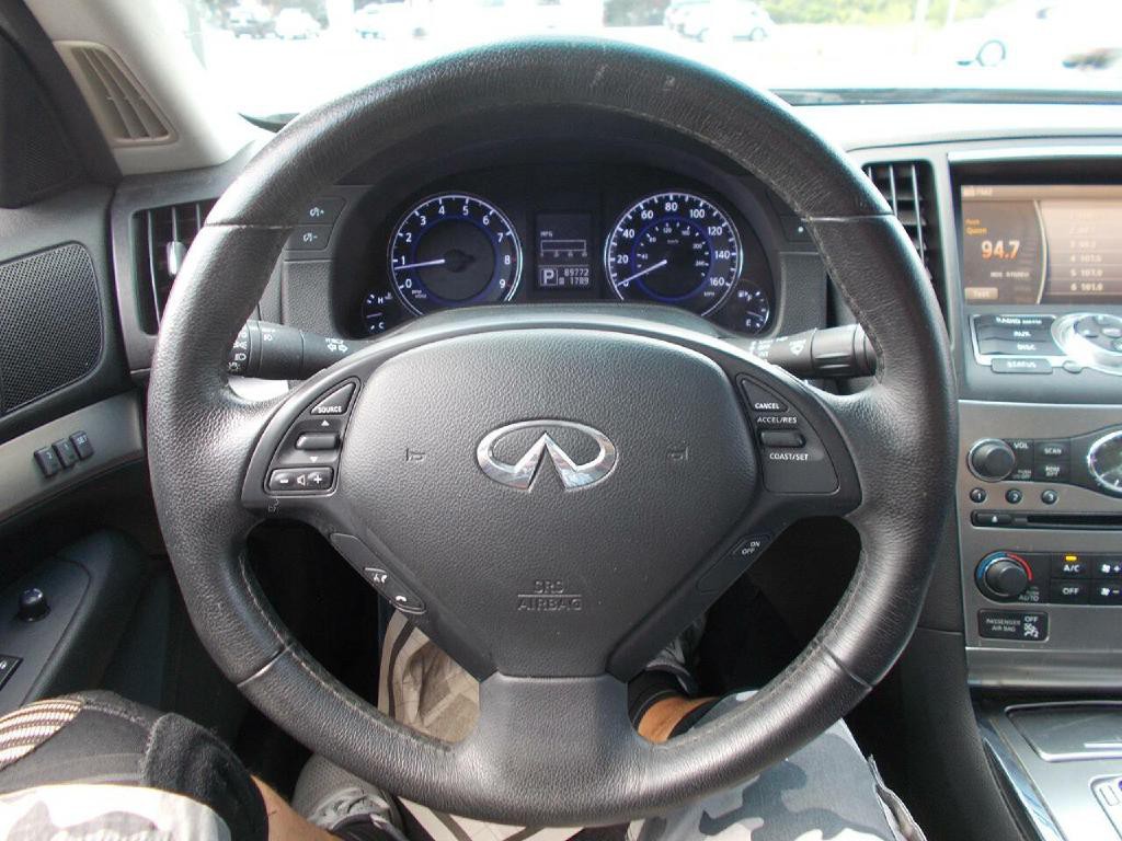 2012 INFINITI G37 Image 17