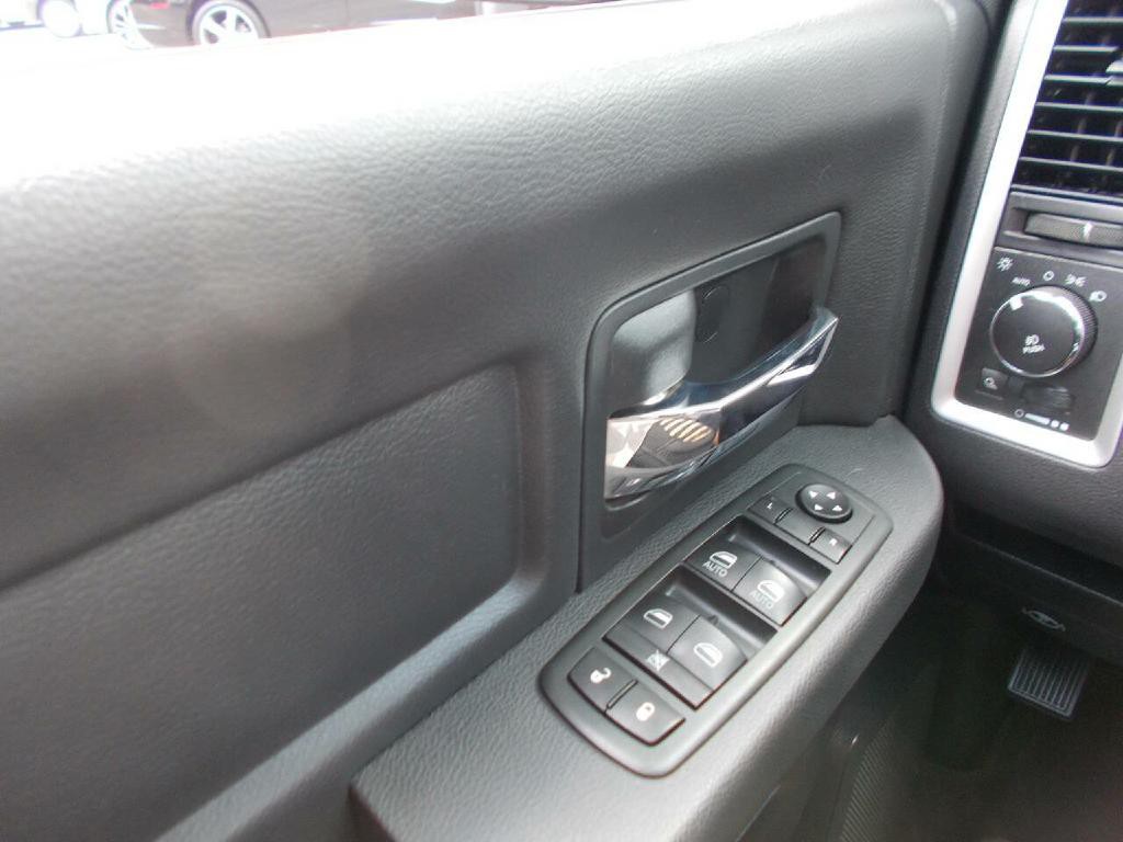 2012 RAM 1500 Image 16