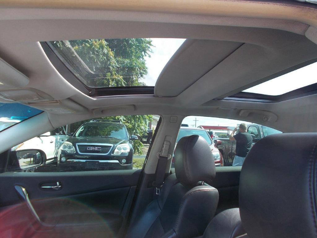 2014 Nissan Maxima Image 10
