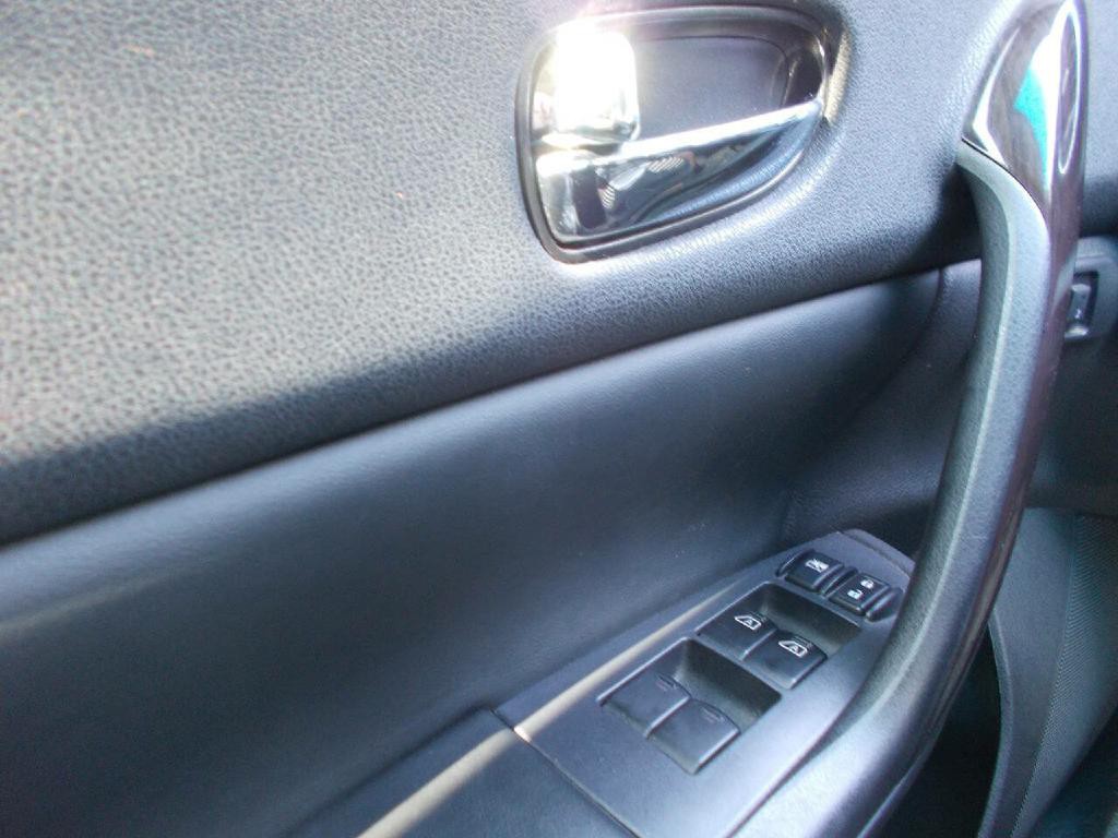 2014 Nissan Maxima Image 17