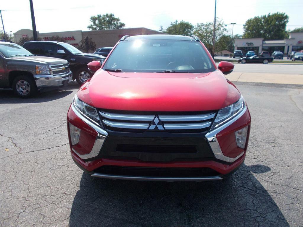 2020 Mitsubishi Eclipse Image 2
