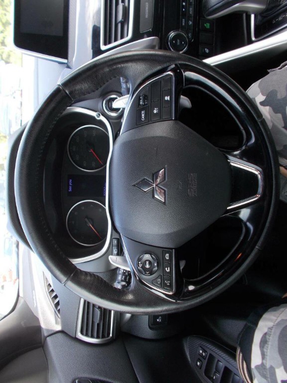 2020 Mitsubishi Eclipse Image 19