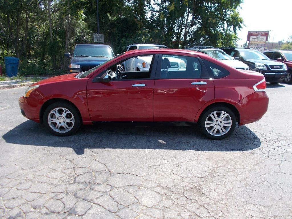 2011 Ford Focus Image 1