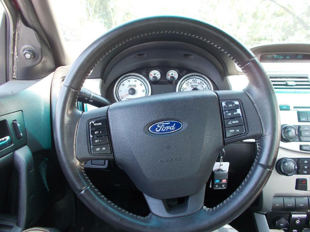 2011 Ford Focus Image 18