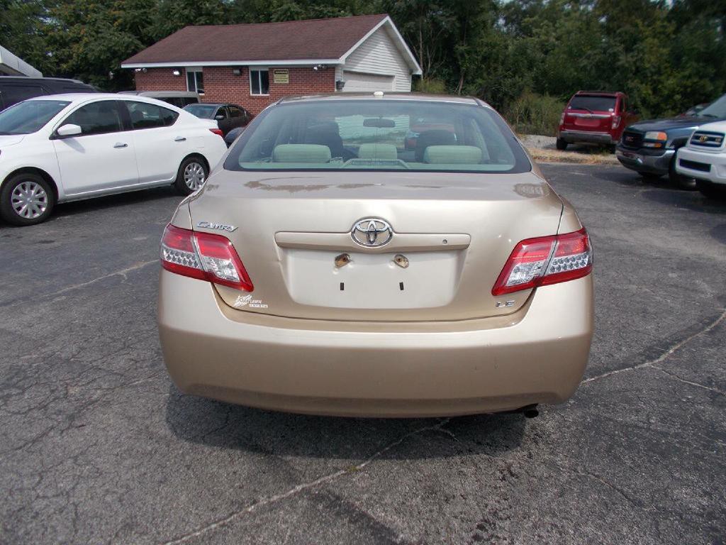 2010 Toyota Camry Image 4